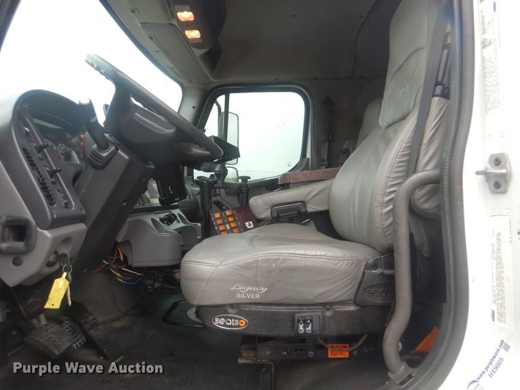 image for item HX9005 2014 Freightliner 108SD  Crew Cab utility truck with crane