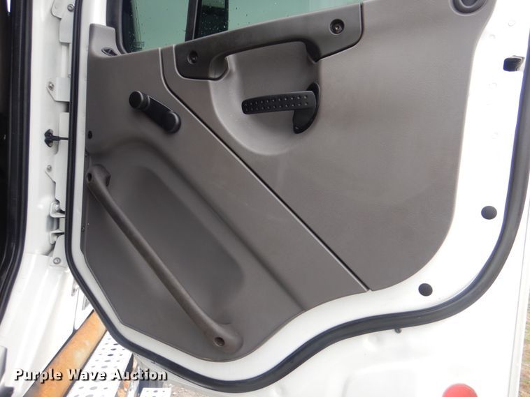 image for item HX9005 2014 Freightliner 108SD  Crew Cab utility truck with crane