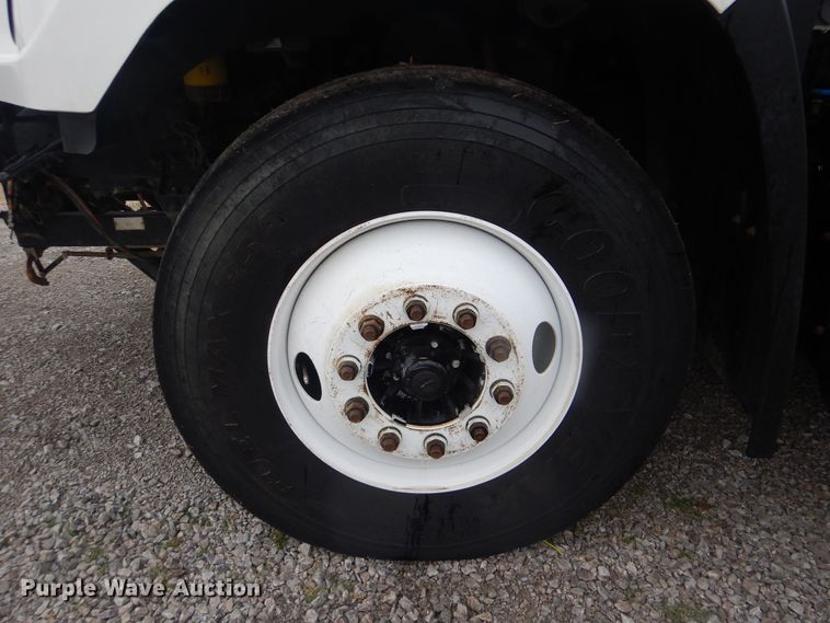 image for item HX9005 2014 Freightliner 108SD  Crew Cab utility truck with crane