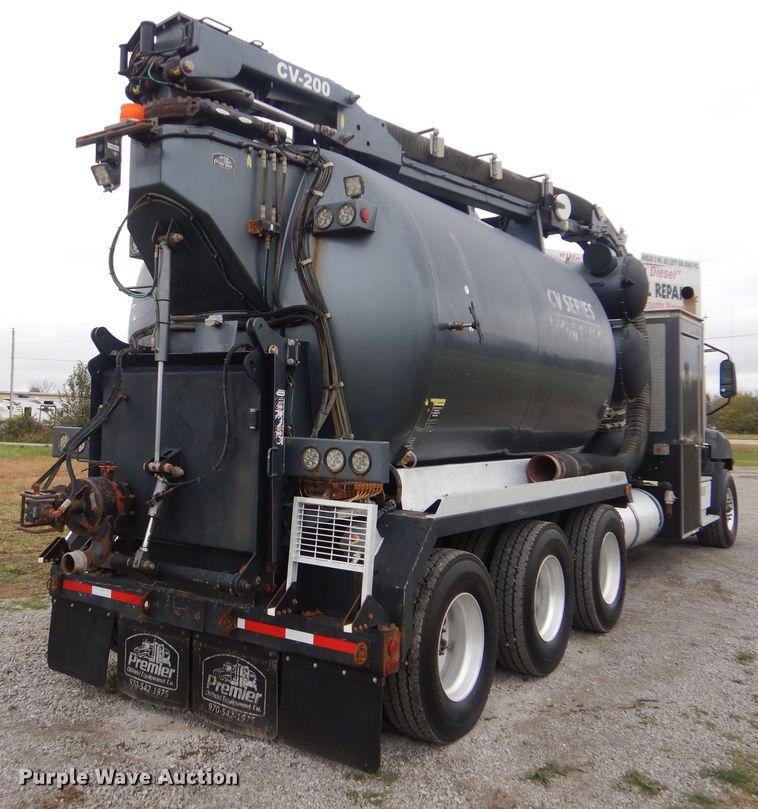 image for item HX9008 2015 Caterpillar CT660  vacuum truck