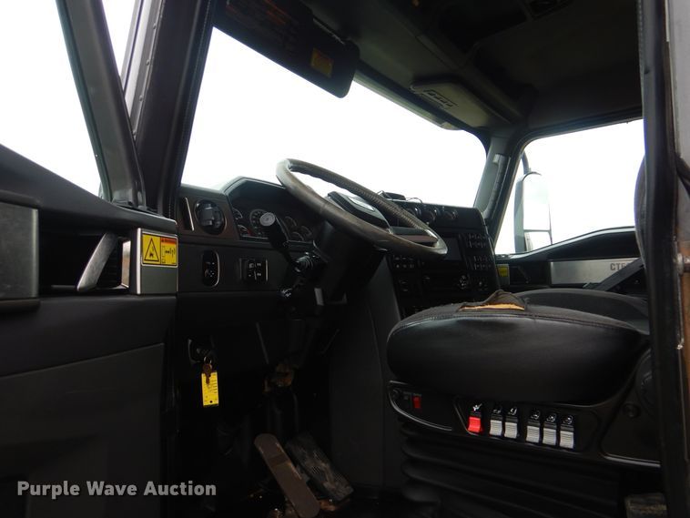 image for item HX9008 2015 Caterpillar CT660  vacuum truck