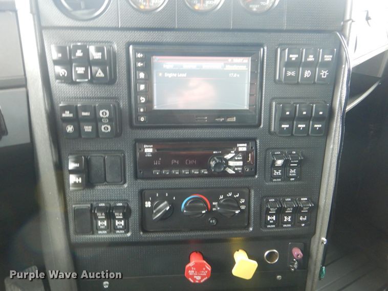 image for item HX9008 2015 Caterpillar CT660  vacuum truck