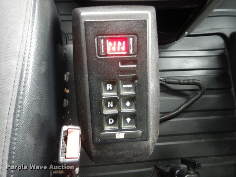 image for item HX9008 2015 Caterpillar CT660  vacuum truck