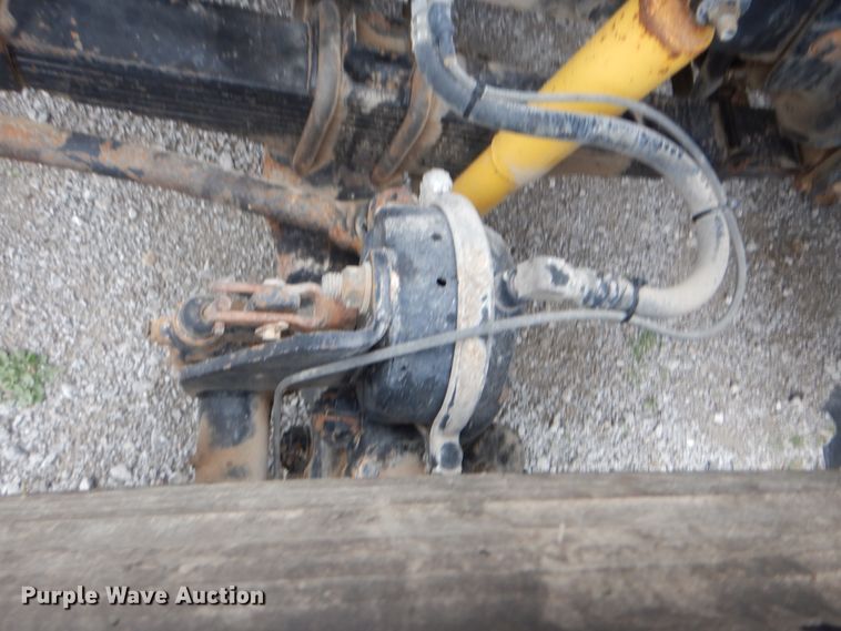 image for item HX9008 2015 Caterpillar CT660  vacuum truck