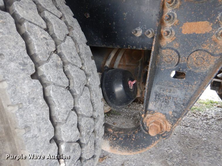 image for item HX9008 2015 Caterpillar CT660  vacuum truck