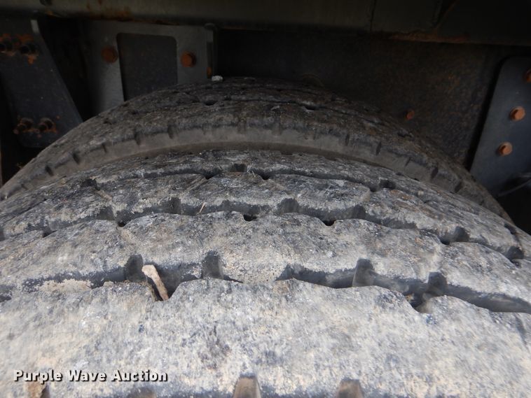 image for item HX9008 2015 Caterpillar CT660  vacuum truck