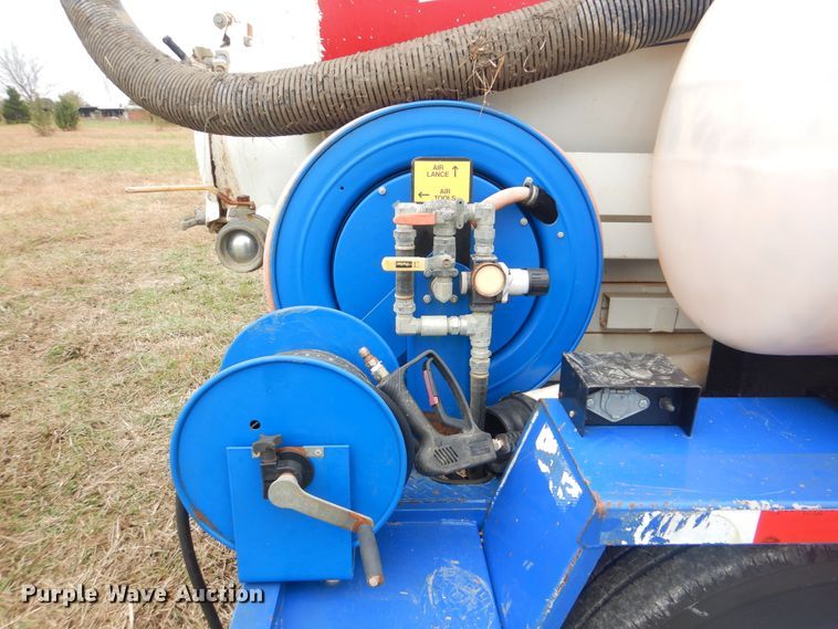 image for item HX9011 2013 Vacmasters VNDS1000 vacuum excavator