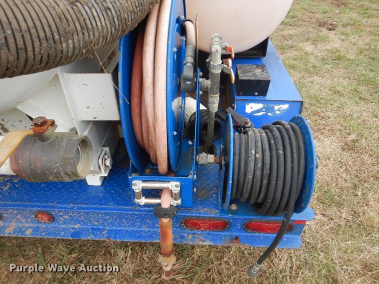 image for item HX9011 2013 Vacmasters VNDS1000 vacuum excavator