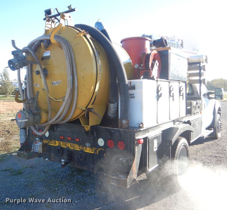 image for item HX9015 2012 Ford F550 Super Duty XLT  vacuum truck