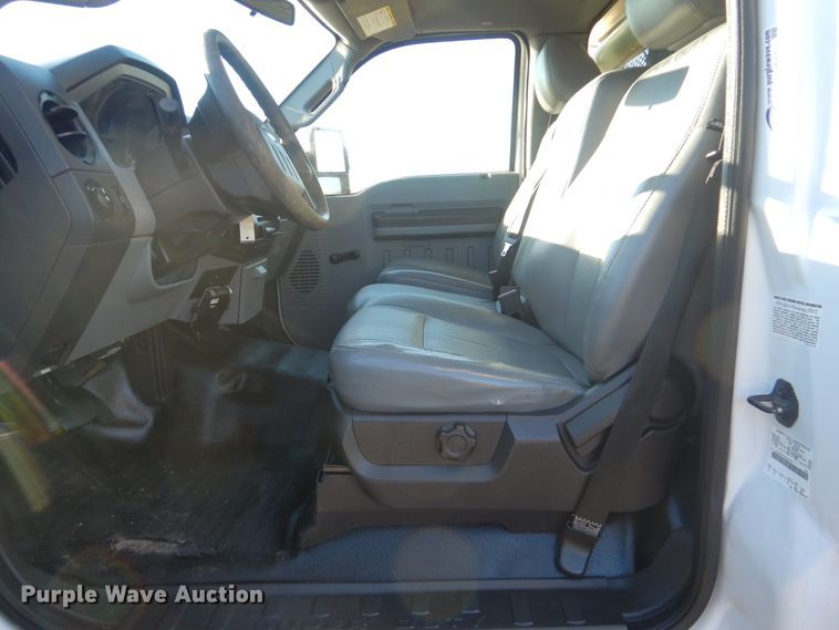 image for item HX9015 2012 Ford F550 Super Duty XLT  vacuum truck