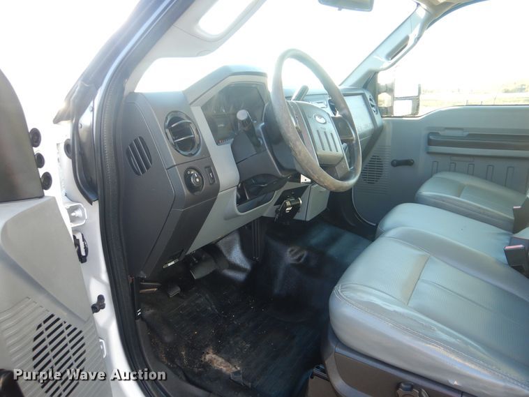 image for item HX9015 2012 Ford F550 Super Duty XLT  vacuum truck