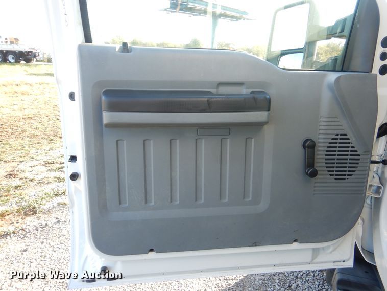 image for item HX9015 2012 Ford F550 Super Duty XLT  vacuum truck