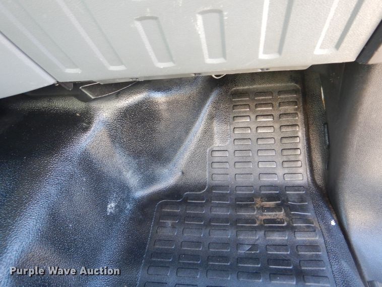 image for item HX9015 2012 Ford F550 Super Duty XLT  vacuum truck