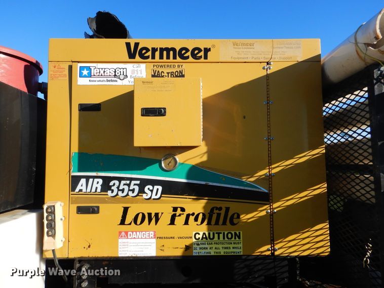 image for item HX9015 2012 Ford F550 Super Duty XLT  vacuum truck