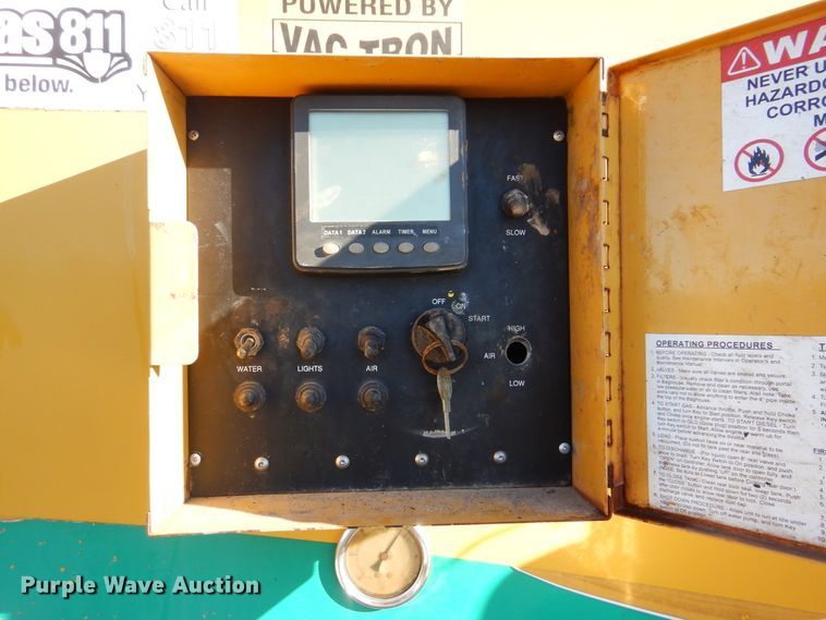 image for item HX9015 2012 Ford F550 Super Duty XLT  vacuum truck