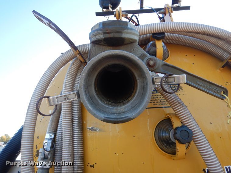 image for item HX9015 2012 Ford F550 Super Duty XLT  vacuum truck