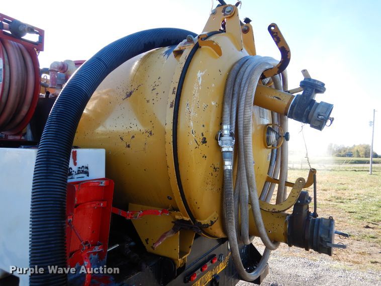 image for item HX9015 2012 Ford F550 Super Duty XLT  vacuum truck