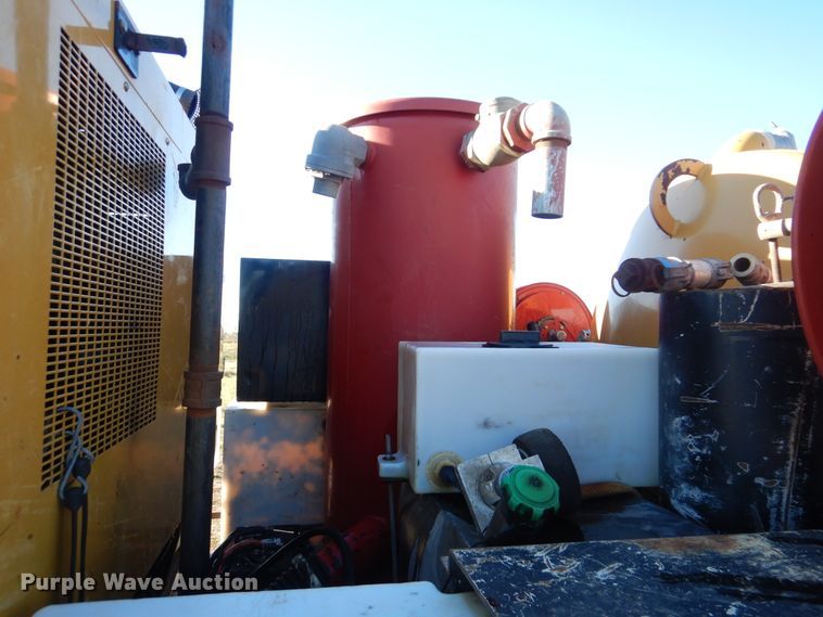 image for item HX9015 2012 Ford F550 Super Duty XLT  vacuum truck