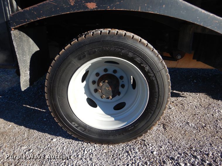 image for item HX9015 2012 Ford F550 Super Duty XLT  vacuum truck