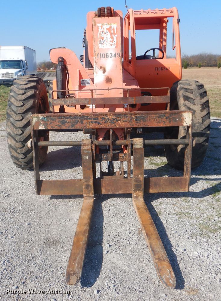 image for item HX9023 2006 SkyTrak 8042  telehandler