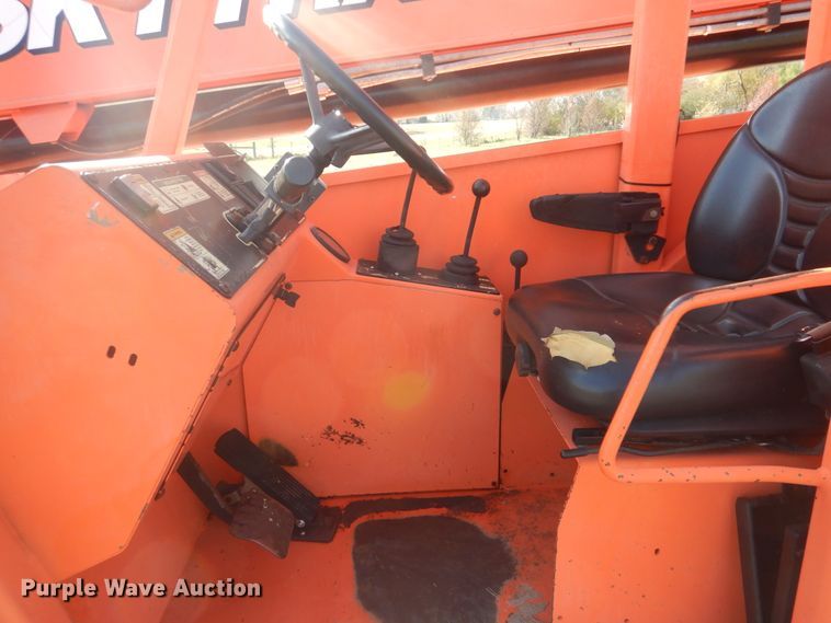 image for item HX9023 2006 SkyTrak 8042  telehandler