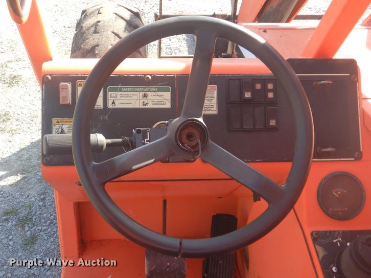 image for item HX9023 2006 SkyTrak 8042  telehandler