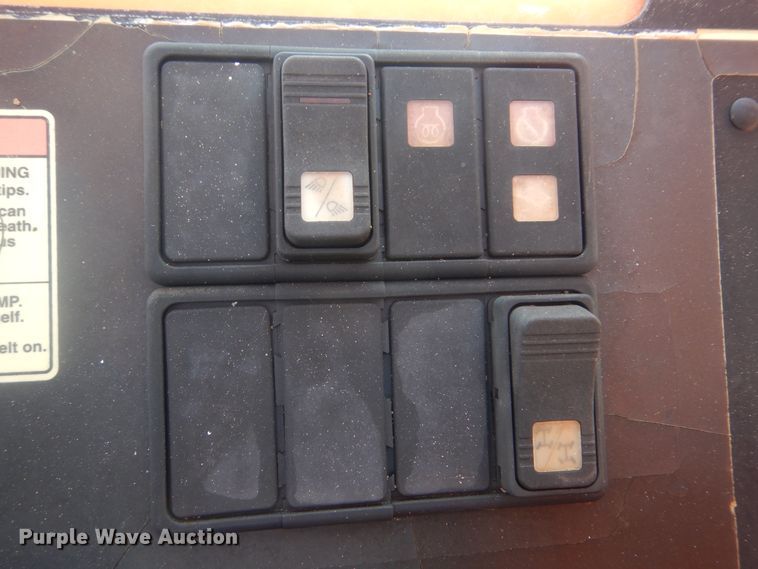 image for item HX9023 2006 SkyTrak 8042  telehandler