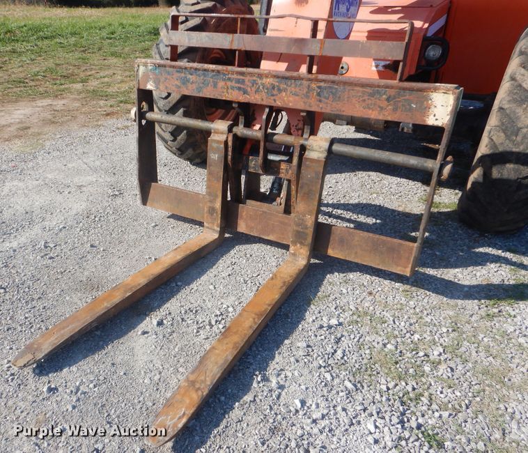 image for item HX9023 2006 SkyTrak 8042  telehandler