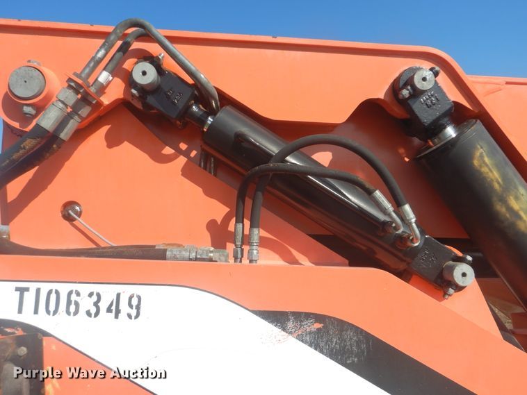 image for item HX9023 2006 SkyTrak 8042  telehandler
