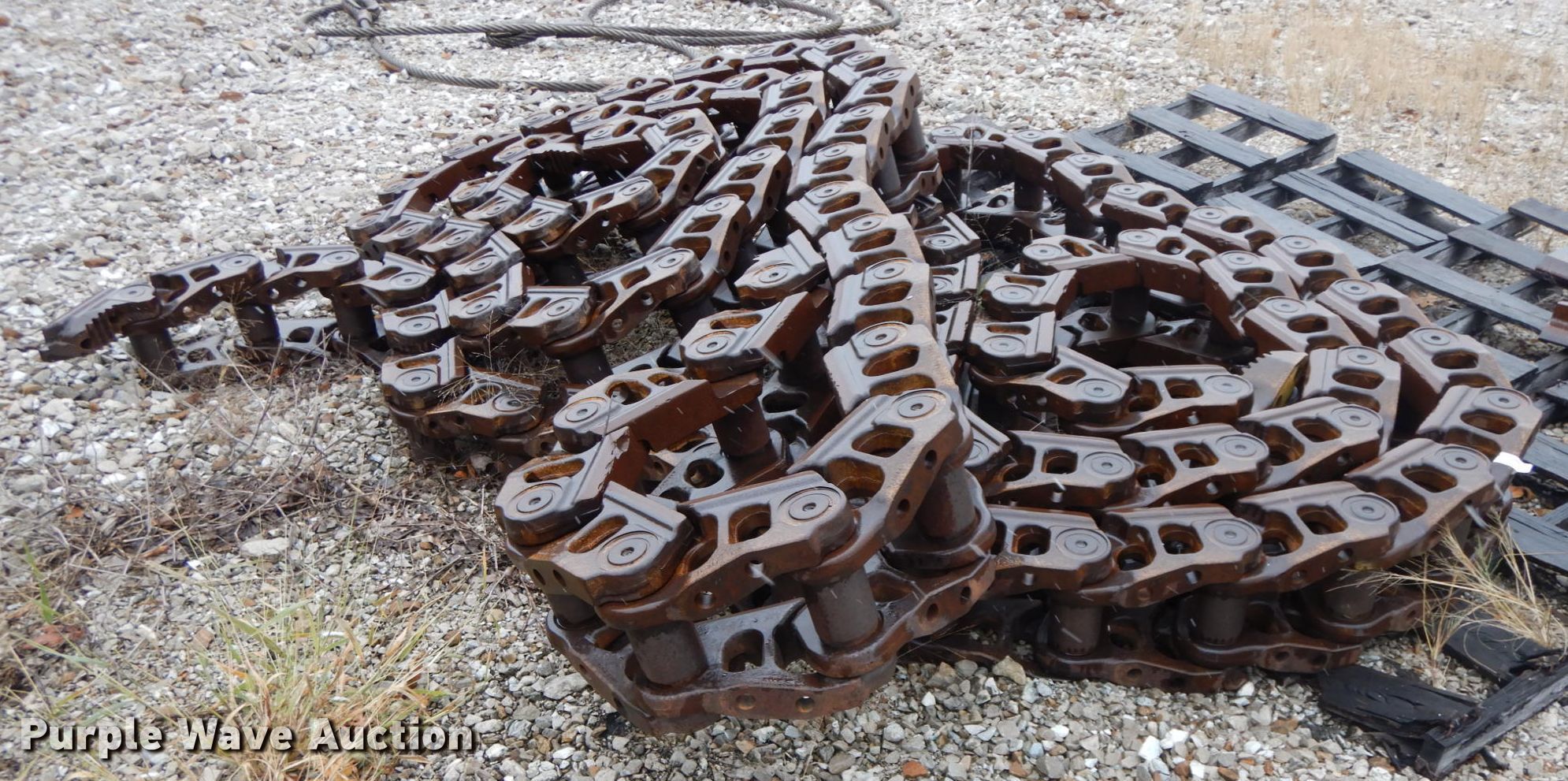 Caterpillar D10T dozer rails in Clifton Hill, MO Item FG9626 sold