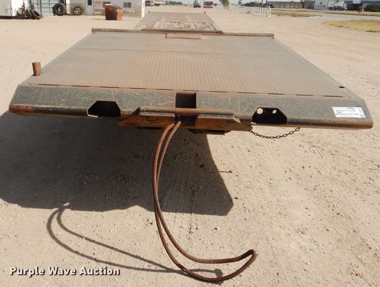 image for item DG8273 2006 Trail-Eze TE100-0F50D drop deck equipment trailer