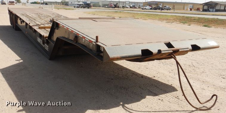 image for item DG8273 2006 Trail-Eze TE100-0F50D drop deck equipment trailer