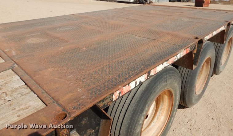 image for item DG8273 2006 Trail-Eze TE100-0F50D drop deck equipment trailer