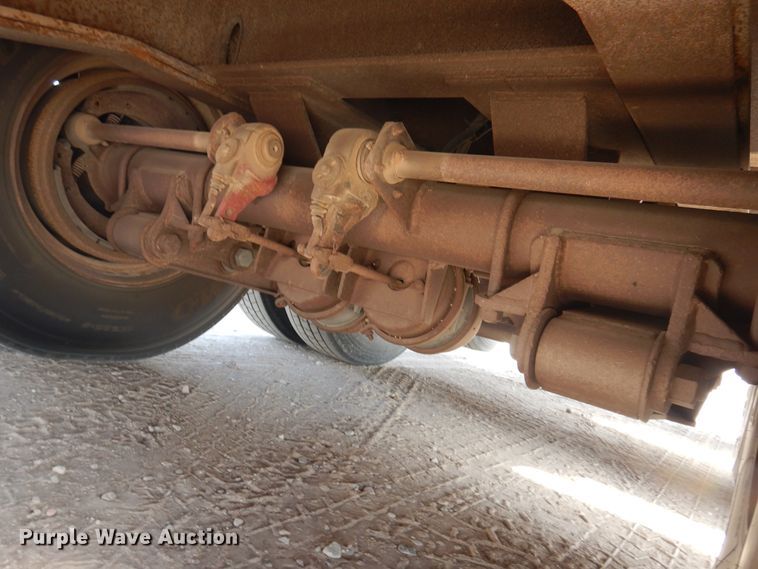 image for item DG8273 2006 Trail-Eze TE100-0F50D drop deck equipment trailer