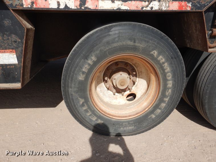 image for item DG8273 2006 Trail-Eze TE100-0F50D drop deck equipment trailer