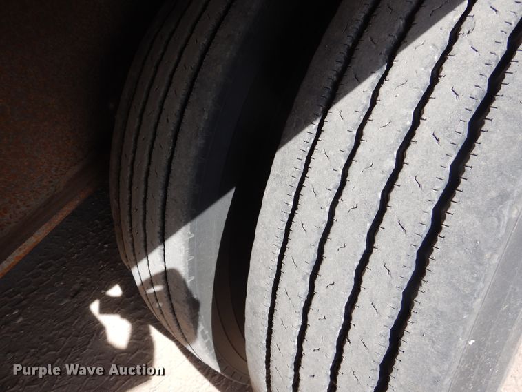 image for item DG8273 2006 Trail-Eze TE100-0F50D drop deck equipment trailer