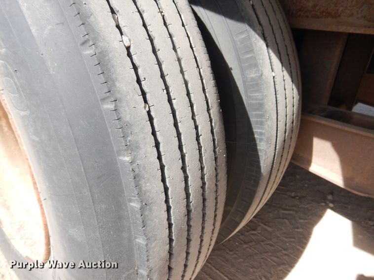 image for item DG8273 2006 Trail-Eze TE100-0F50D drop deck equipment trailer