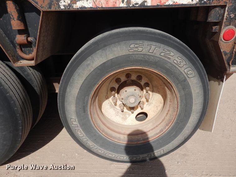 image for item DG8273 2006 Trail-Eze TE100-0F50D drop deck equipment trailer