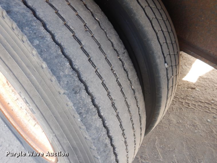 image for item DG8273 2006 Trail-Eze TE100-0F50D drop deck equipment trailer