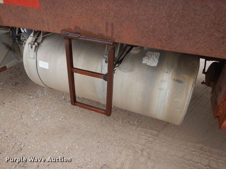 image for item DG8274 1980 Peterbilt 353  winch truck