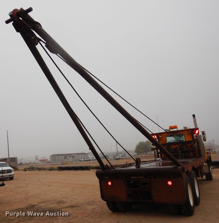 image for item DG8274 1980 Peterbilt 353  winch truck