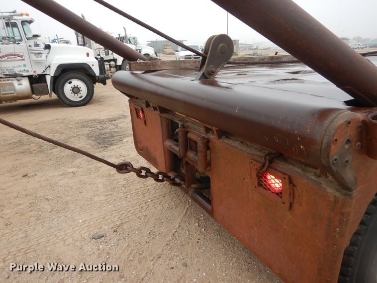 image for item DG8274 1980 Peterbilt 353  winch truck