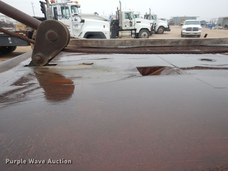 image for item DG8274 1980 Peterbilt 353  winch truck