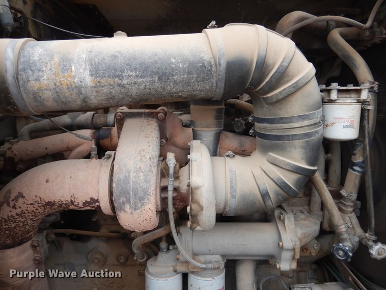 image for item DG8274 1980 Peterbilt 353  winch truck