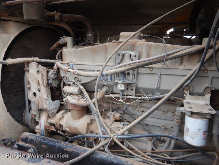 image for item DG8274 1980 Peterbilt 353  winch truck