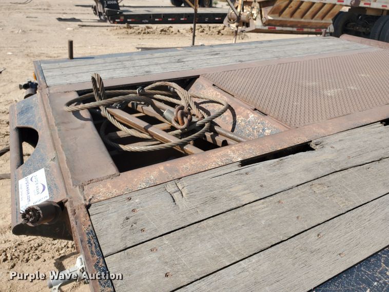 image for item DG8276 2007 Doonan 532DD12RC drop deck equipment trailer