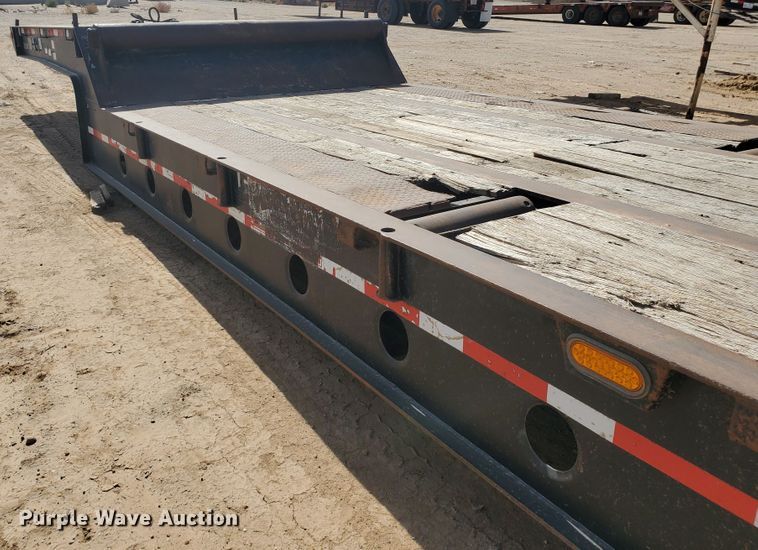 image for item DG8276 2007 Doonan 532DD12RC drop deck equipment trailer