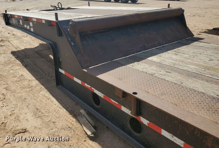 image for item DG8276 2007 Doonan 532DD12RC drop deck equipment trailer