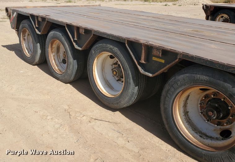 image for item DG8276 2007 Doonan 532DD12RC drop deck equipment trailer