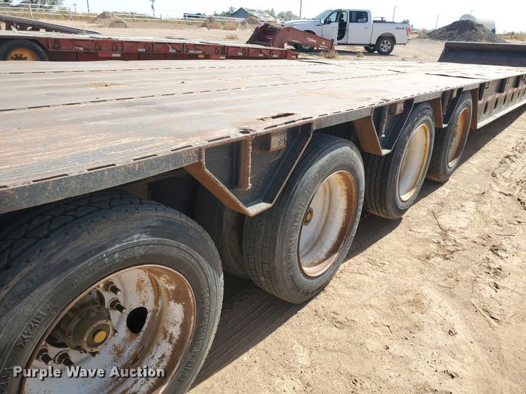 image for item DG8276 2007 Doonan 532DD12RC drop deck equipment trailer